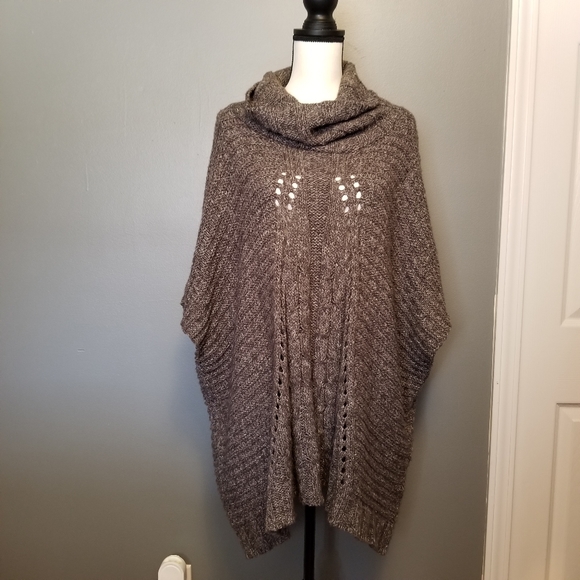 Putortì chunky knit brown poncho ONE SIZE - Picture 1 of 8
